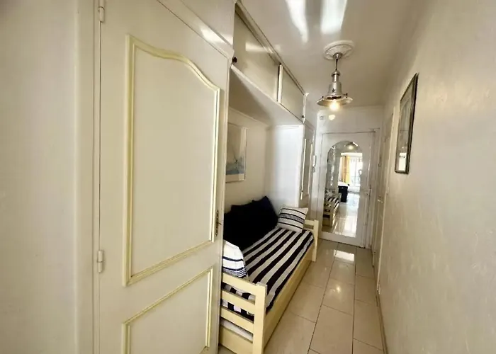 Terrasse Face A La Juan Les Pins Lejlighed