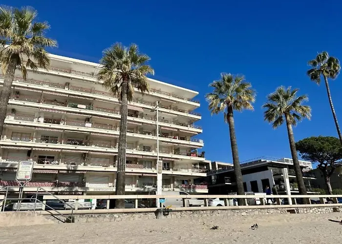 Terrasse Face A La Juan Les Pins Lejlighed