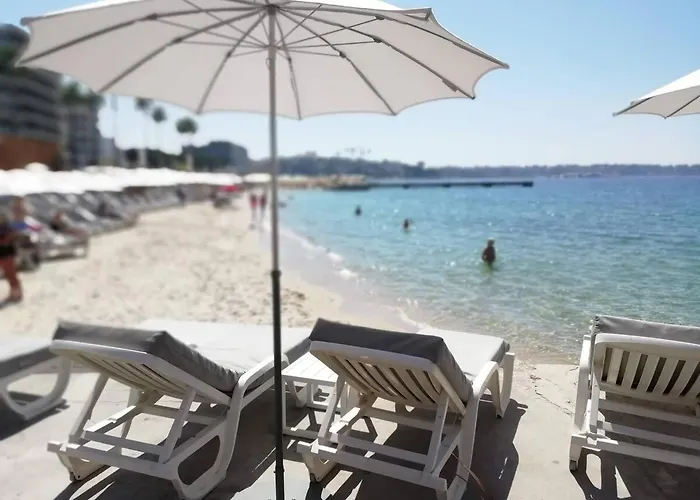 Lejlighed Terrasse Face A La Juan Les Pins *